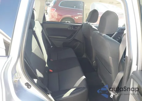 2017 Subaru Forester 2.5I Premium z USA, uszkodzony, nr VIN JF2SJAGC5HH579089